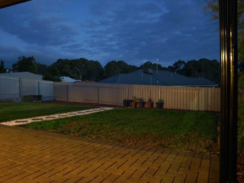 18 Jimmy Watson Drive, Woodcroft SA 5162