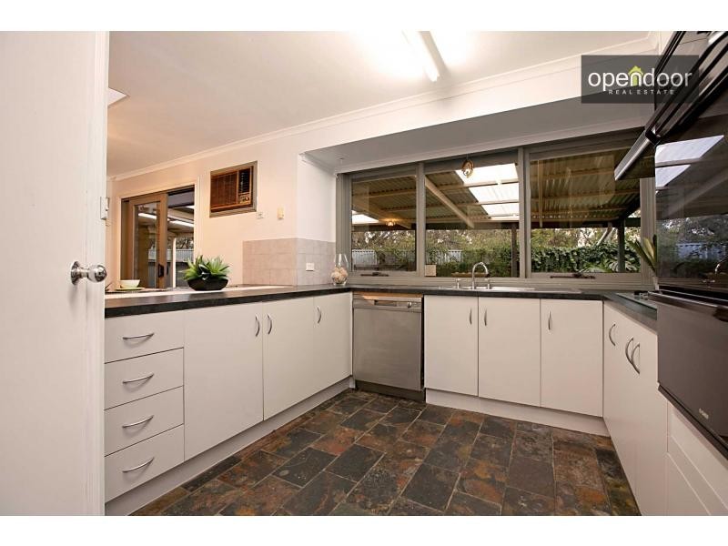 13 Haymaker Court, Morphett Vale SA 5162