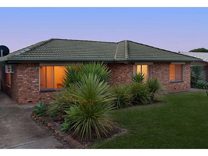 9 Glenhelen Road, Morphett Vale SA 5162