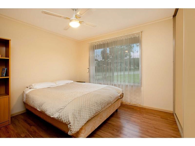 9 Glenhelen Road, Morphett Vale SA 5162