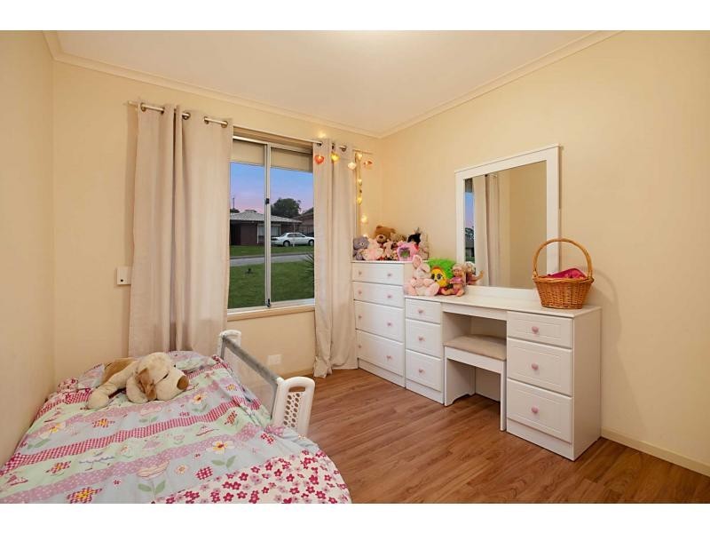 9 Glenhelen Road, Morphett Vale SA 5162