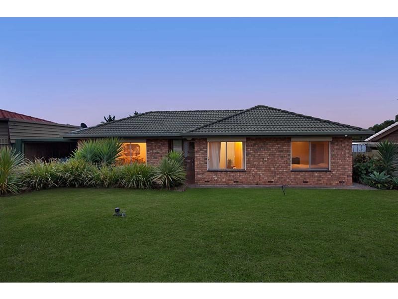 9 Glenhelen Road, Morphett Vale SA 5162