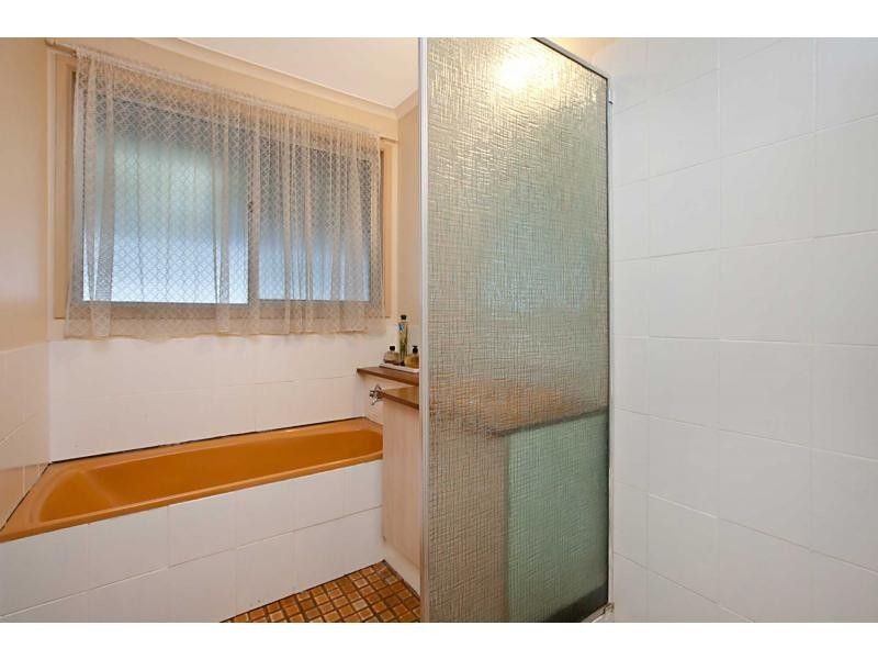 9 Glenhelen Road, Morphett Vale SA 5162