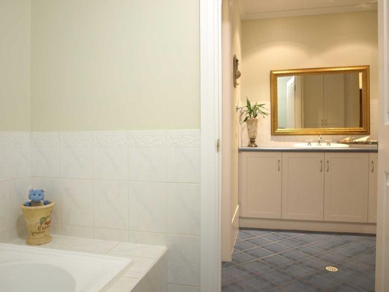 11 Coast View Court, Chandlers Hill SA 5159