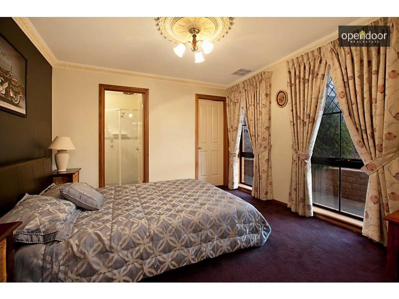20 Freebairn Drive, Hallett Cove SA 5158