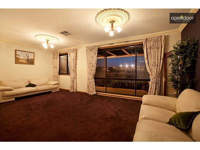 20 Freebairn Drive, Hallett Cove SA 5158