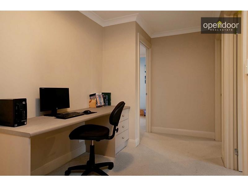 11/8 Cinnamon Way, Aberfoyle Park SA 5159