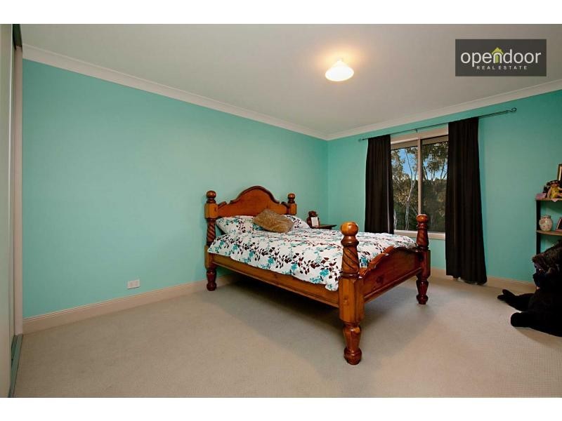 11/8 Cinnamon Way, Aberfoyle Park SA 5159