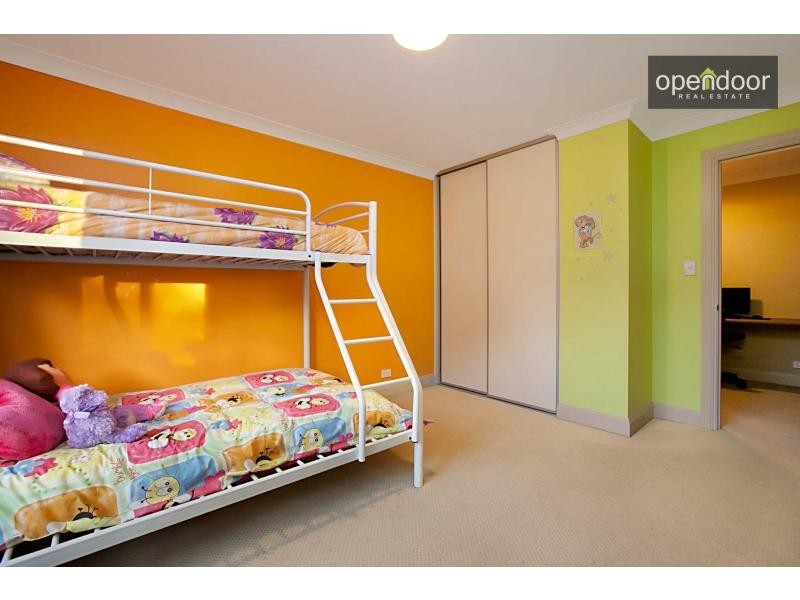 11/8 Cinnamon Way, Aberfoyle Park SA 5159
