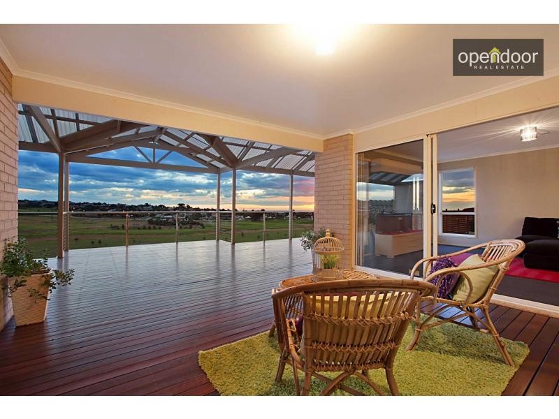 103 Grand Boulevard, Seaford Rise SA 5169