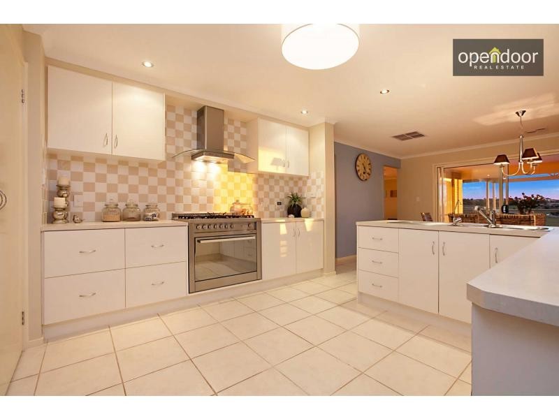 103 Grand Boulevard, Seaford Rise SA 5169