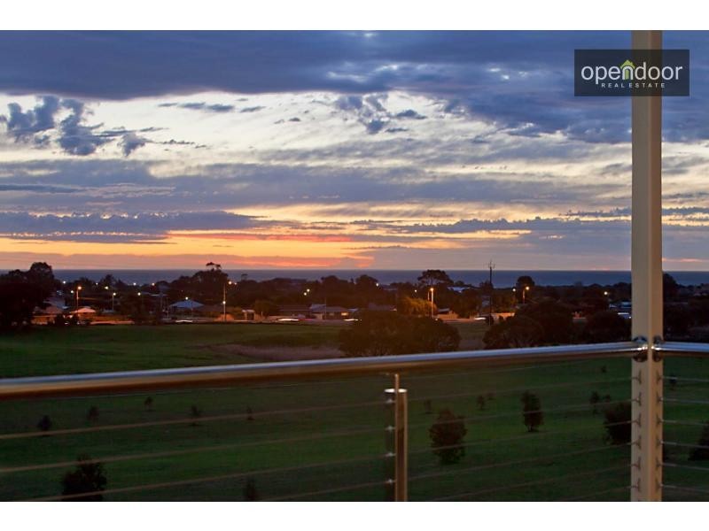 103 Grand Boulevard, Seaford Rise SA 5169