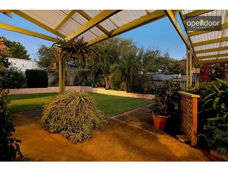 34 Burns Court, Morphett Vale SA 5162