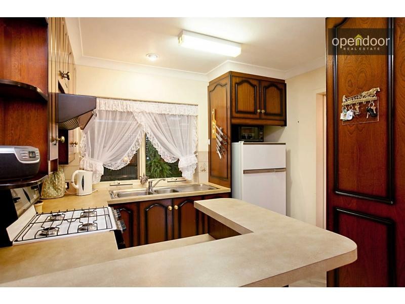 34 Burns Court, Morphett Vale SA 5162