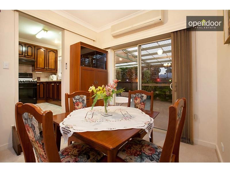 34 Burns Court, Morphett Vale SA 5162