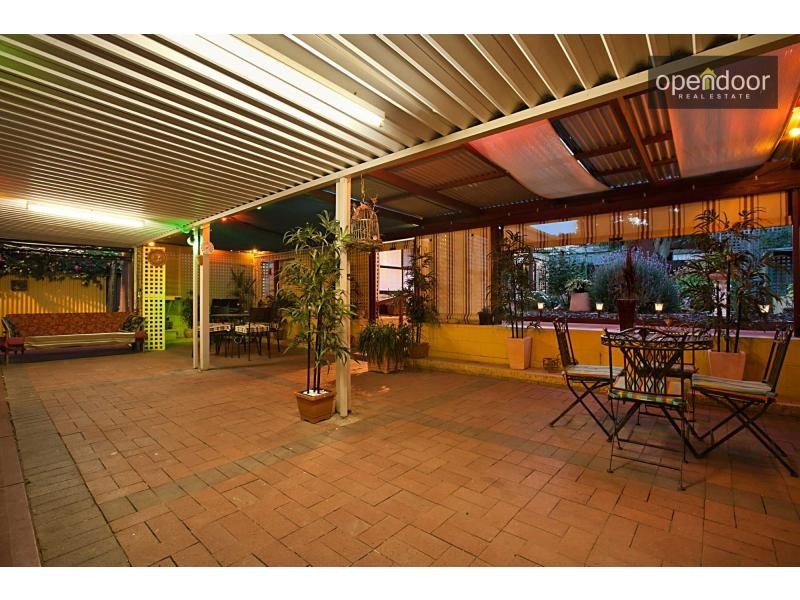 17 Rosemary Terrace, Morphett Vale SA 5162