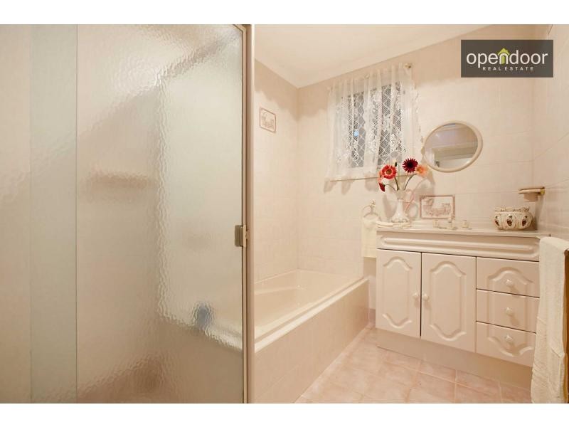 17 Rosemary Terrace, Morphett Vale SA 5162