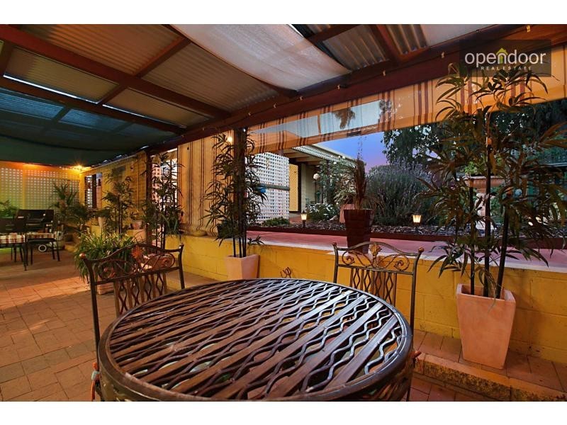 17 Rosemary Terrace, Morphett Vale SA 5162