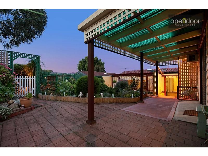 17 Rosemary Terrace, Morphett Vale SA 5162