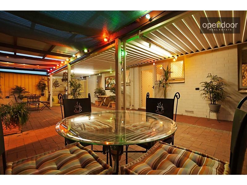 17 Rosemary Terrace, Morphett Vale SA 5162