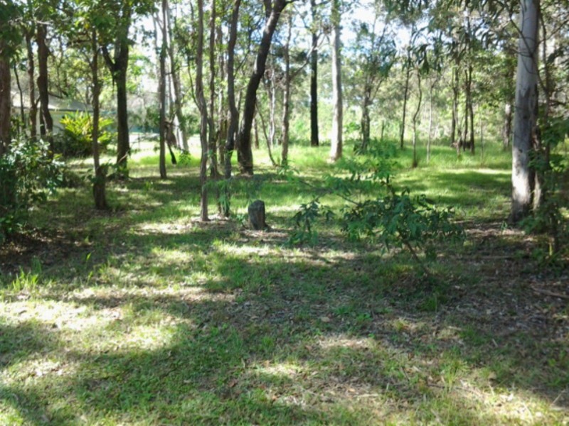 4 Pindarri Street, Lamb Island QLD 4184