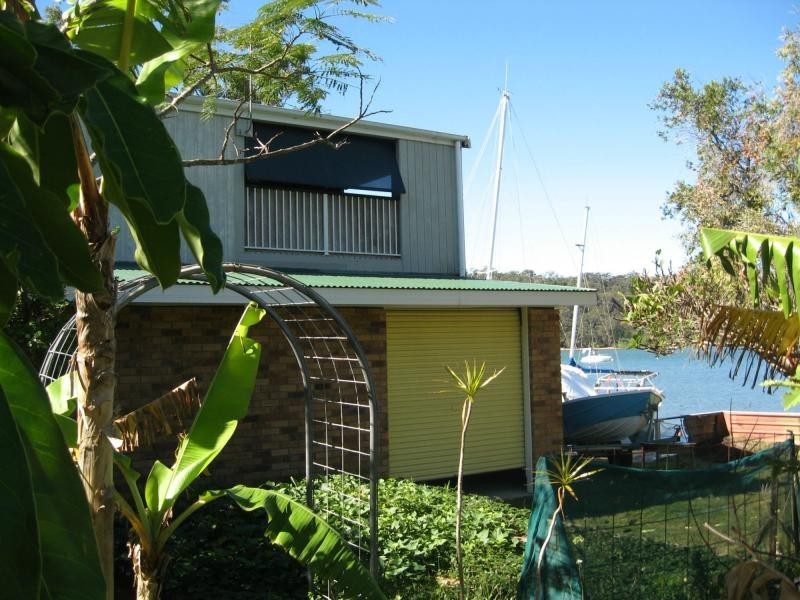 Russell Island QLD 4184