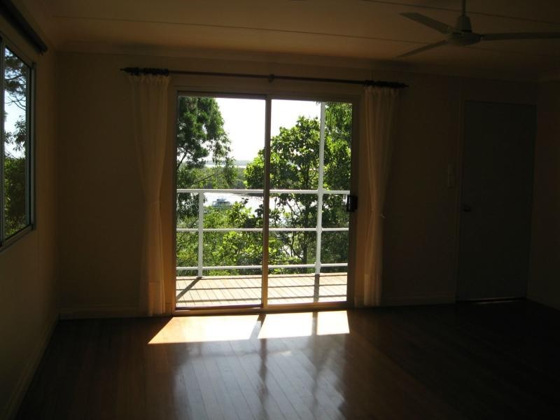 Russell Island QLD 4184