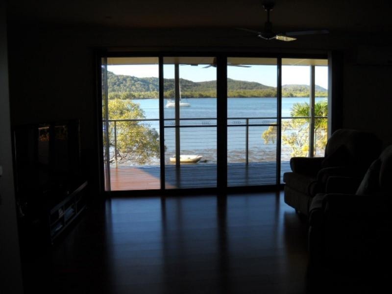 Russell Island QLD 4184