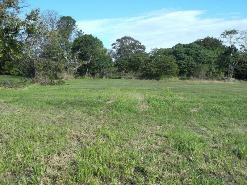 11-13 Sandra Street, Russell Island QLD 4184