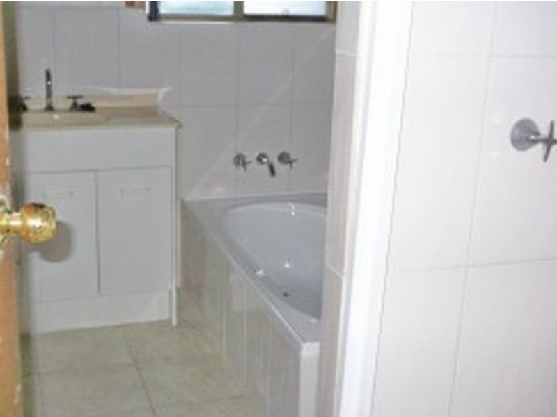 24 Inlet Street, Russell Island QLD 4184