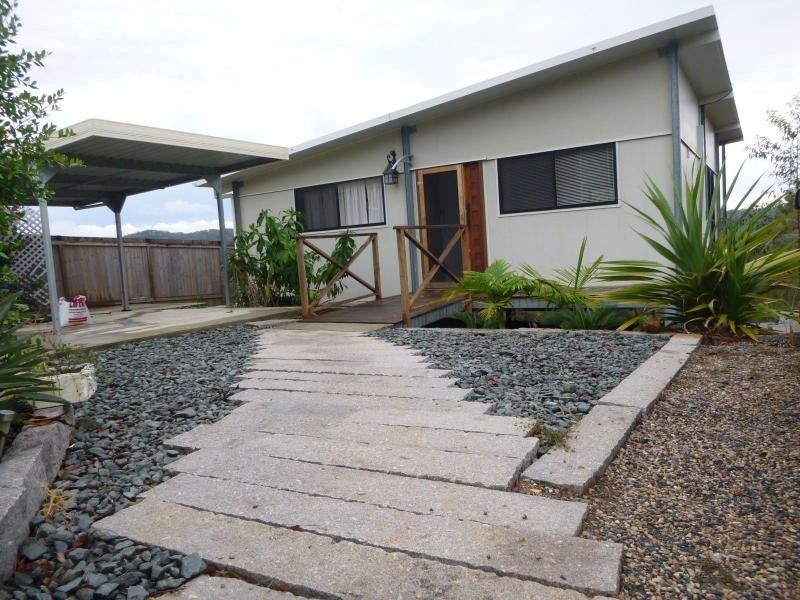 32 Crescent Drive, Russell Island QLD 4184