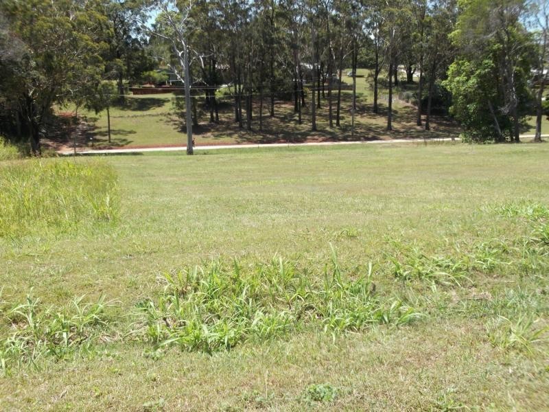 15 Mountain View Crescent, Russell Island QLD 4184