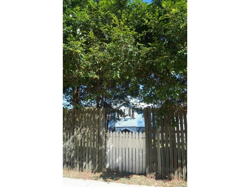 Russell Island QLD 4184