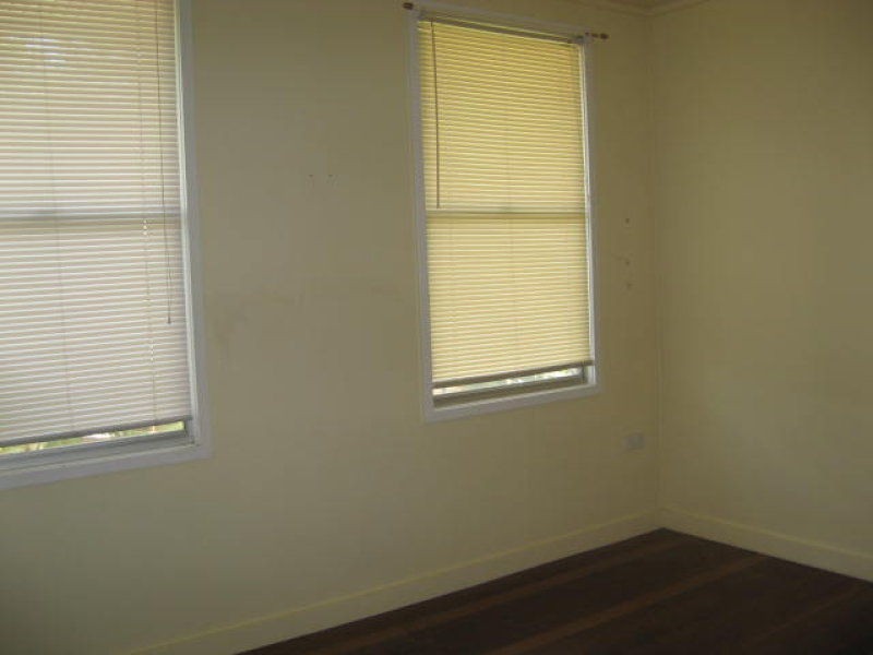 4 Seaview Street, Russell Island QLD 4184