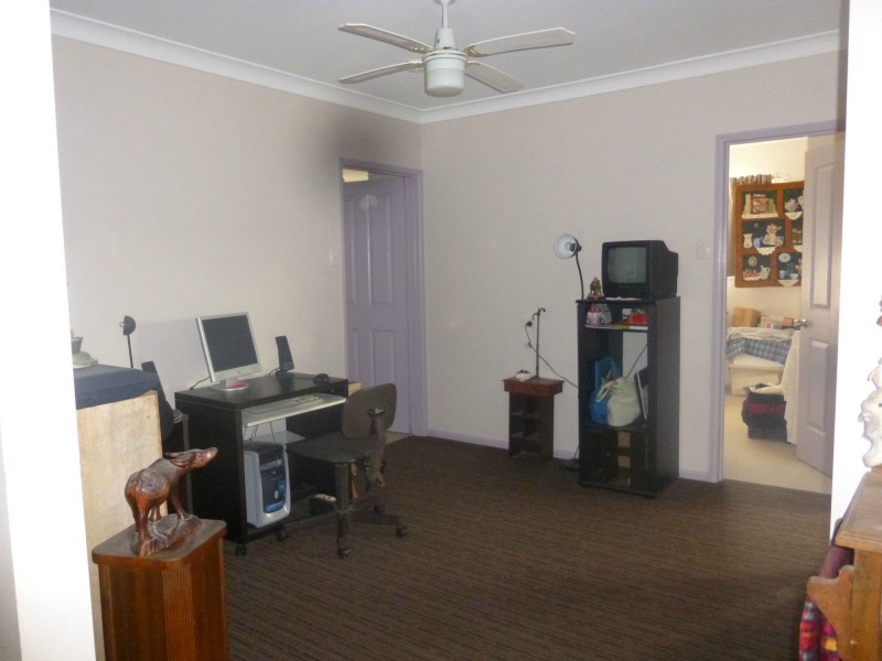 4 Breeze Street, Russell Island QLD 4184