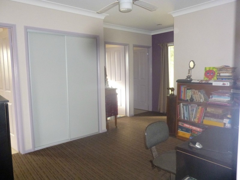 4 Breeze Street, Russell Island QLD 4184