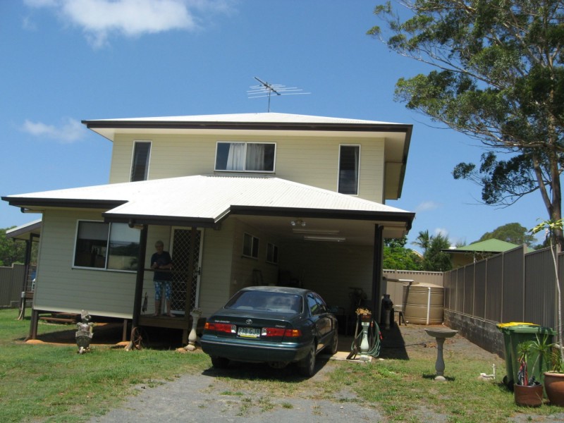 4 Breeze Street, Russell Island QLD 4184