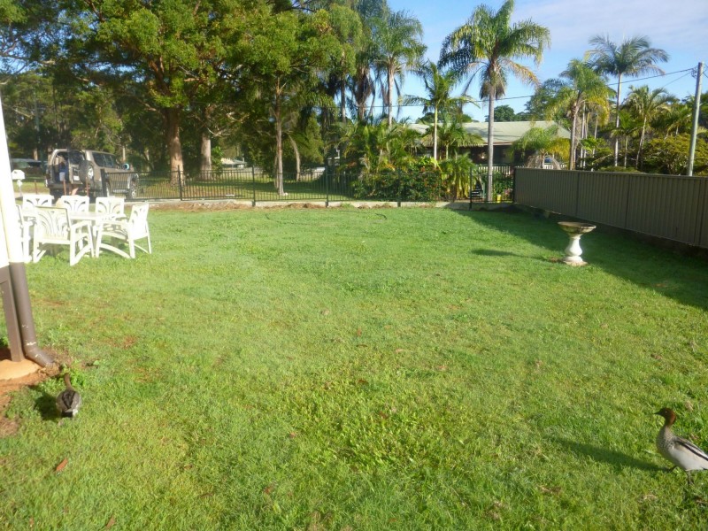 4 Breeze Street, Russell Island QLD 4184