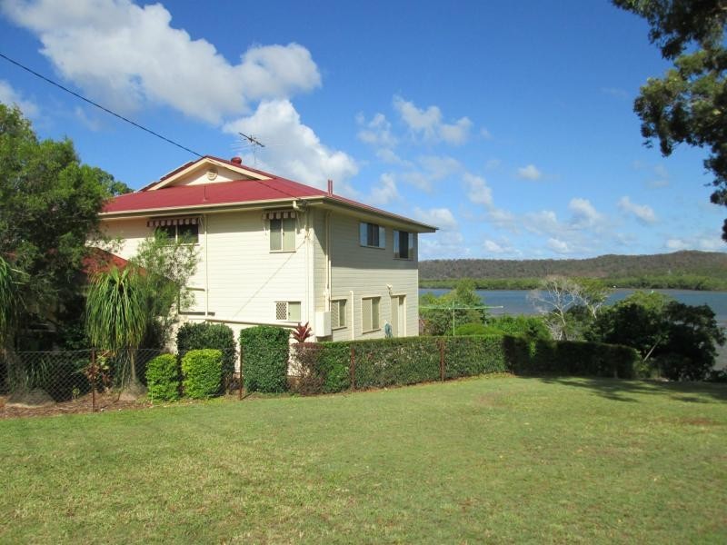 14 Oasis Drive, Russell Island QLD 4184