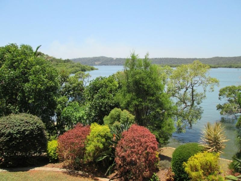 14 Oasis Drive, Russell Island QLD 4184