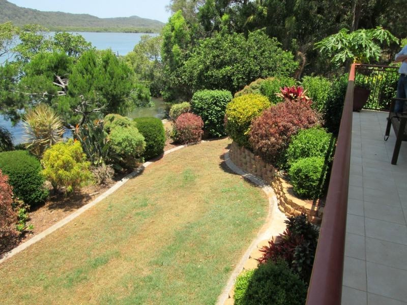 14 Oasis Drive, Russell Island QLD 4184