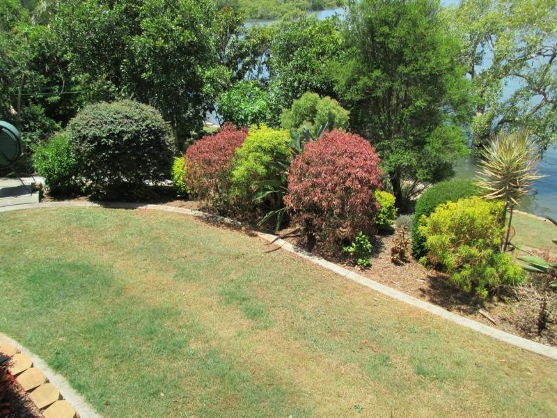 14 Oasis Drive, Russell Island QLD 4184