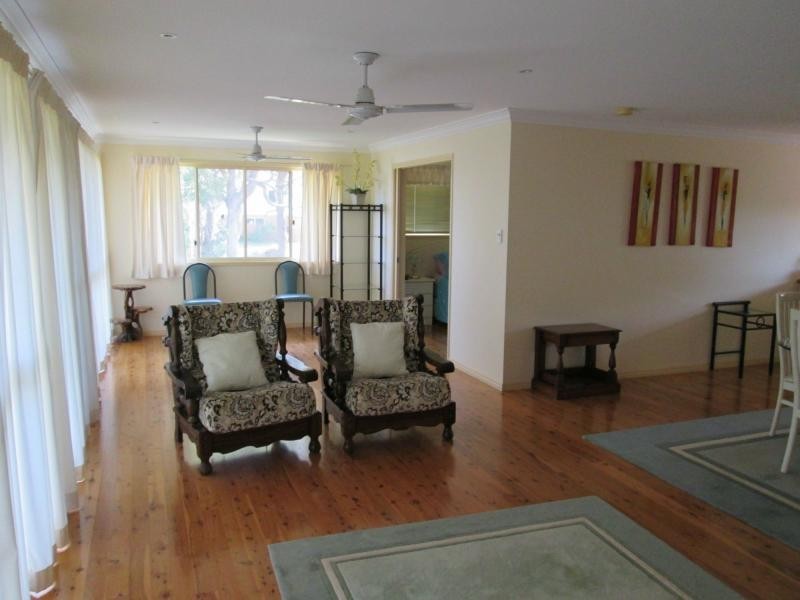 14 Oasis Drive, Russell Island QLD 4184