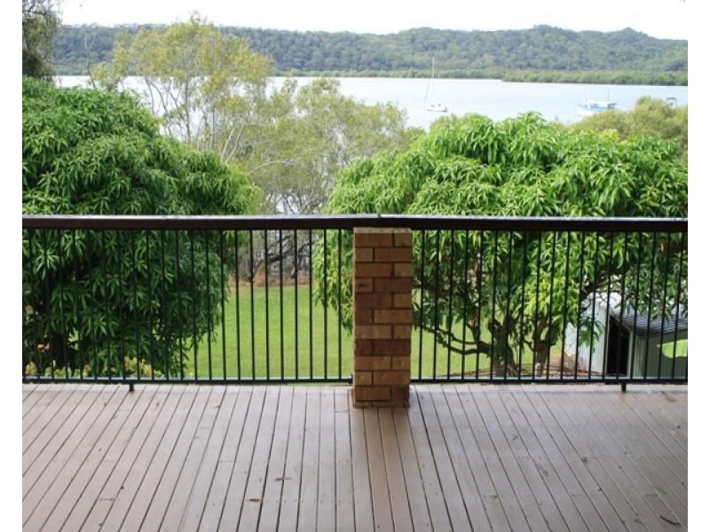 70 Canaipa Point Drive, Russell Island QLD 4184