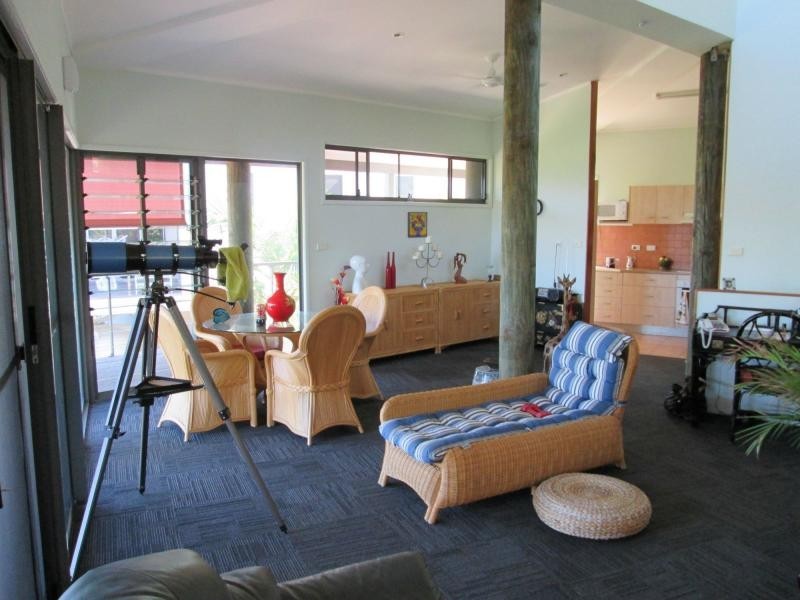 27 Aquamarine Avenue, Russell Island QLD 4184