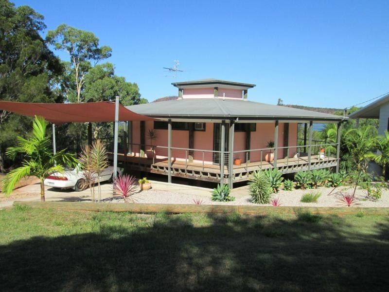 27 Aquamarine Avenue, Russell Island QLD 4184