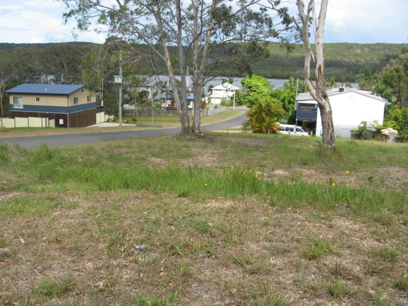 64 Barcelona Terrace, Russell Island QLD 4184