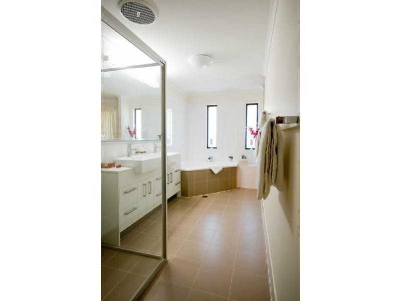 Russell Island QLD 4184