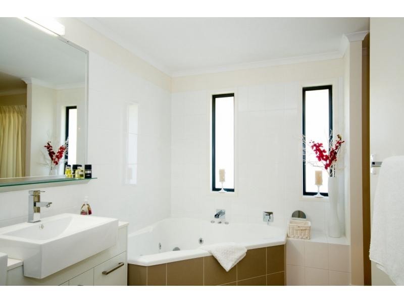 Russell Island QLD 4184