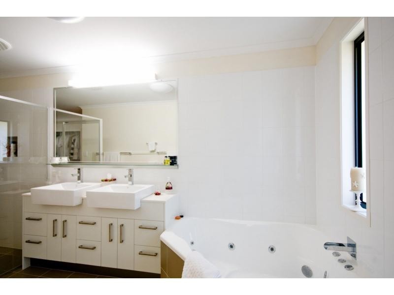 Russell Island QLD 4184